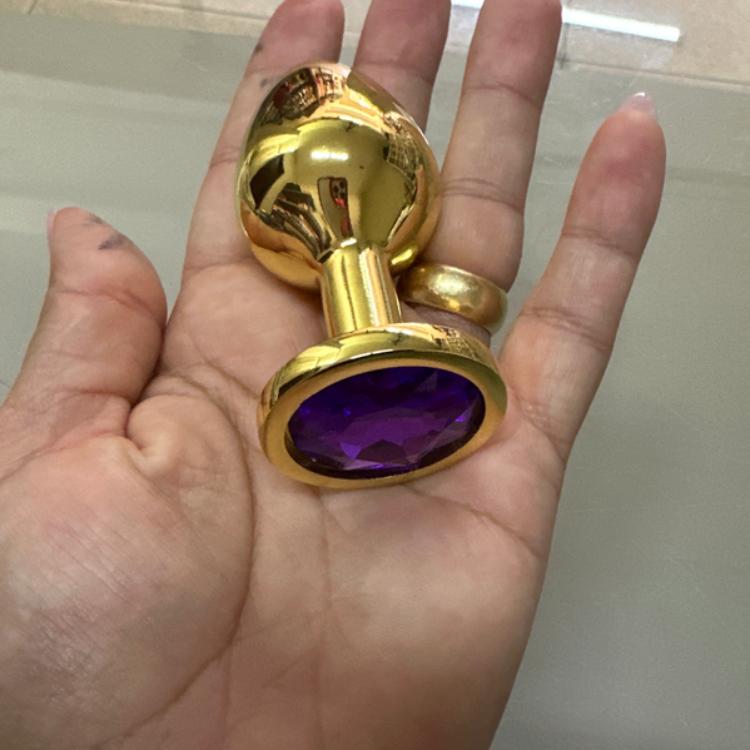 Plug De Metal M Dourado Com Strass Si  - Pedra Pink